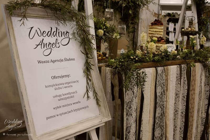tablica informacyjna Agencji slubnej Wedding Angels na targach ślubnych